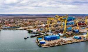 Protest în faţa Ministerului Economiei: Sindicaliştii de la Damen Mangalia cer intervenţia statului